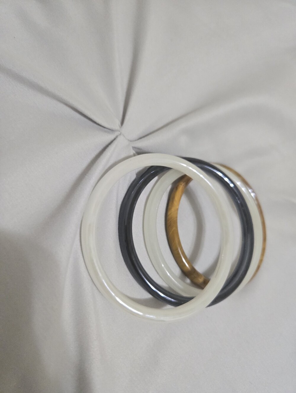 Set of 4 Glass Bangle Bracelets - Picture 7 of 12
